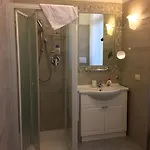 Antica Residenza D'azeglio Room&breakfast Di Charme Oda ve Kahvaltı Bolonya