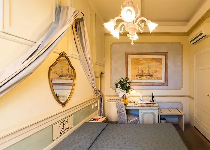 안티카 레지덴자 다제글리오 룸 앤드 블랙퍼스트 디 차메 4* 볼로냐