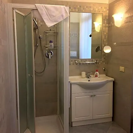 Bed & Breakfast Antica Residenza D'azeglio Room&breakfast Di Charme 4*