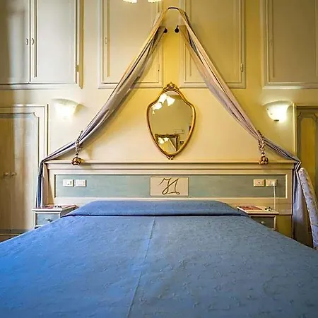 Antica Residenza D'azeglio Room&breakfast Di Charme 4* Bologna