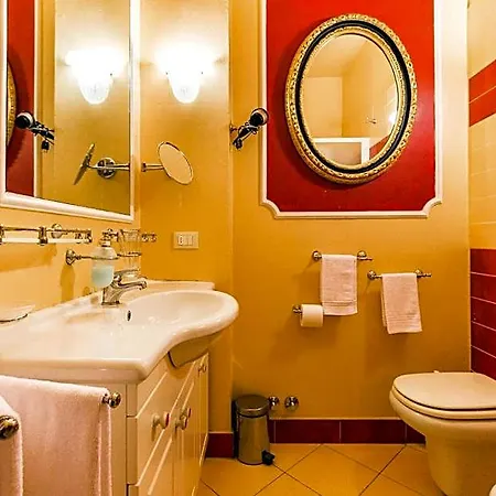 Antica Residenza D'azeglio Room&breakfast Di Charme Bed & Breakfast 4*