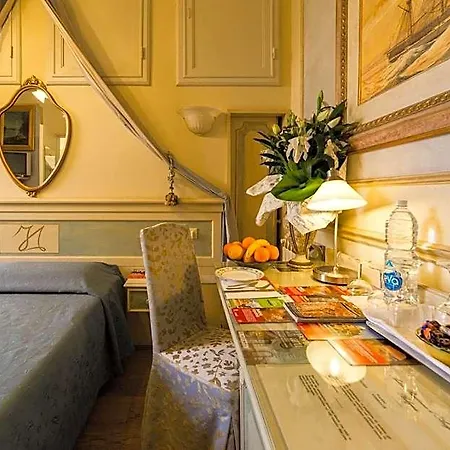 Antica Residenza D'azeglio Room&breakfast Di Charme 4*