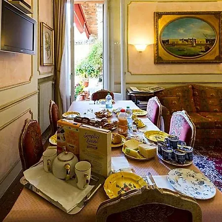 Antica Residenza D'azeglio Room&breakfast Di Charme Bed & Breakfast