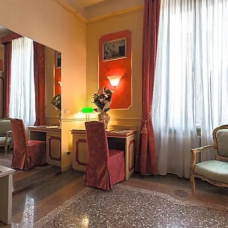 Antica Residenza D'azeglio Room&breakfast Di Charme Bologna