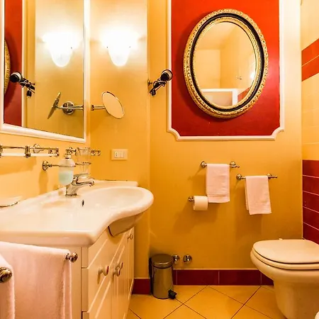 Bed & Breakfast Antica Residenza D'azeglio Room&breakfast Di Charme 2*
