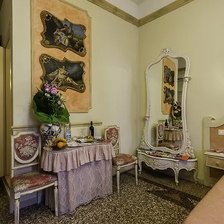 Bed & Breakfast Antica Residenza D'azeglio Room&breakfast Di Charme 2*