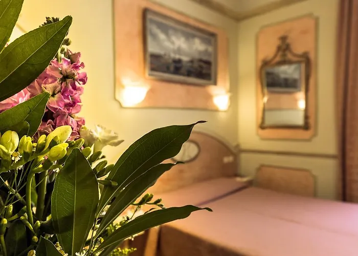 Alojamento de Acomodação e Pequeno-almoço Antica Residenza D'azeglio Room&breakfast Di Charme 4*