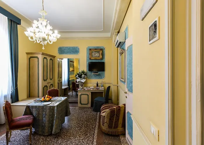 Antica Residenza D'azeglio Room&breakfast Di Charme 4* Bologna