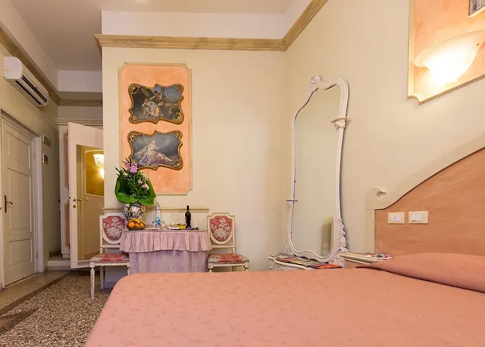 Antica Residenza D'azeglio Room&breakfast Di Charme